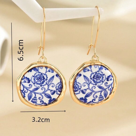 Gold Vintage Women's Luxurious And Porcelain Pattern Long Hook Earrings - Picture 4 of 7